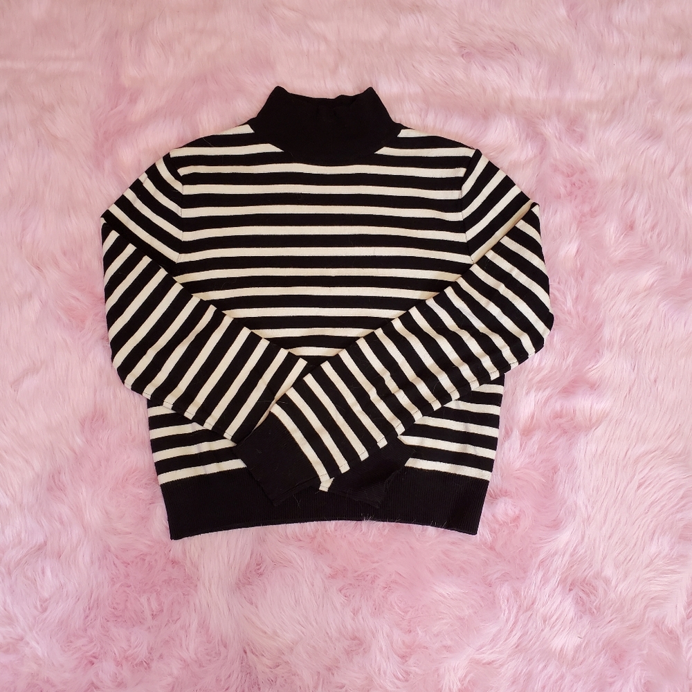 ZARA Knit cropped sweater